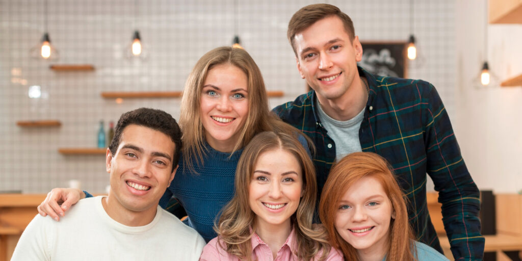 A family with teens free of alcohol and other substances. Call us, you are not alone! 